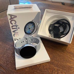 SAMSUNG Galaxy Active 2 (40mm) Smart Watch